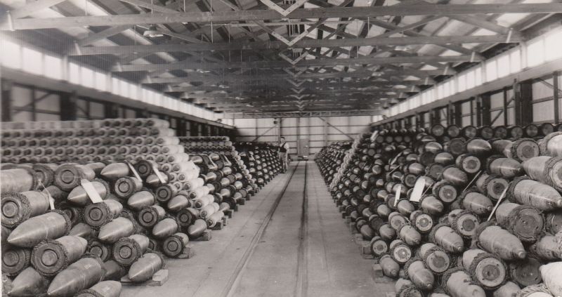 Photo of Large-calibre Shell Inside Building 26 at Newington in 1949